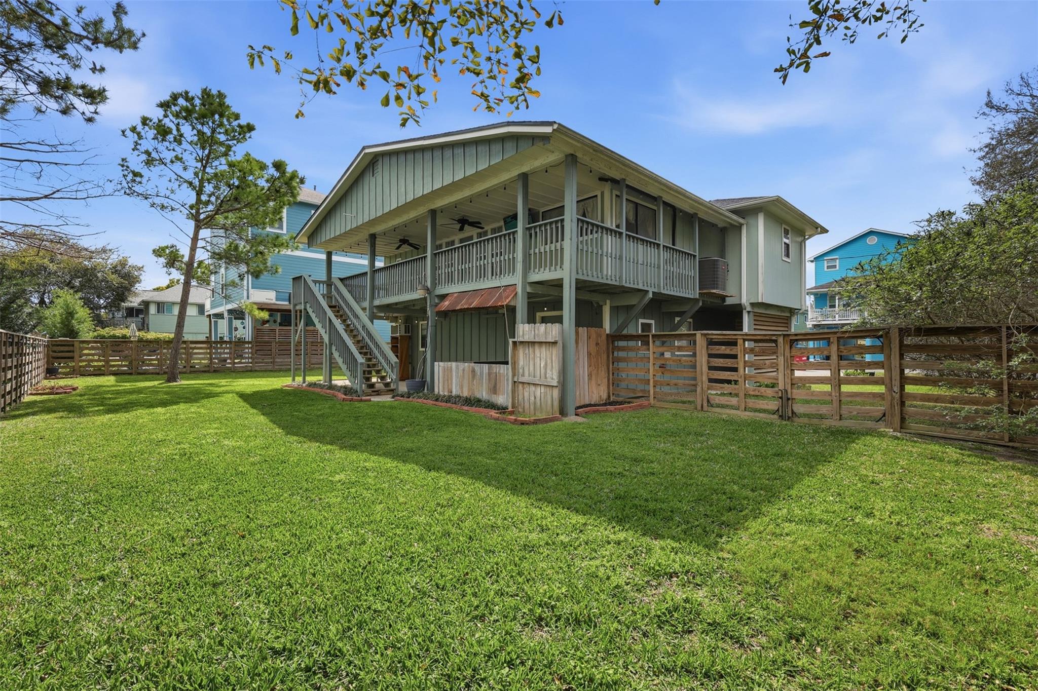 221 Oak Road