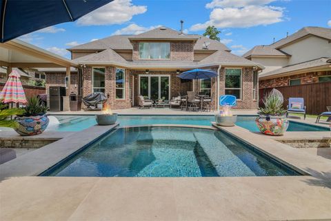 19 Lufberry Place Tomball TX 77375