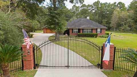 Photo of 1702 Country Creek Court, Magnolia, TX 77354 (MLS # 45746877)