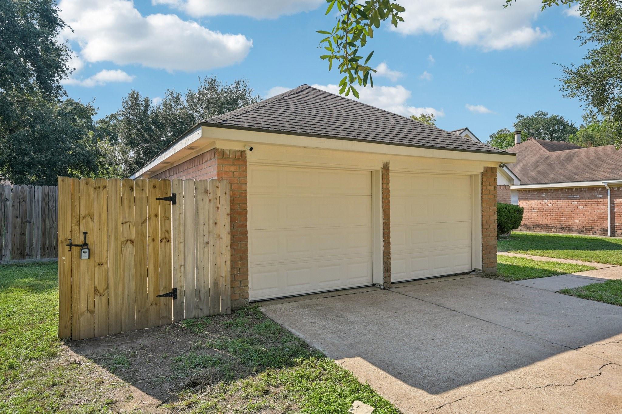 2605 Elder Road