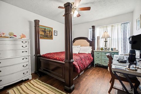 Tiny photo for 16810 Finewood Way, Houston, TX 77058 (MLS # 68405602)