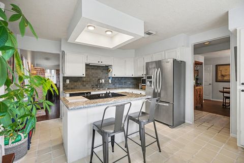 Tiny photo for 16810 Finewood Way, Houston, TX 77058 (MLS # 68405602)