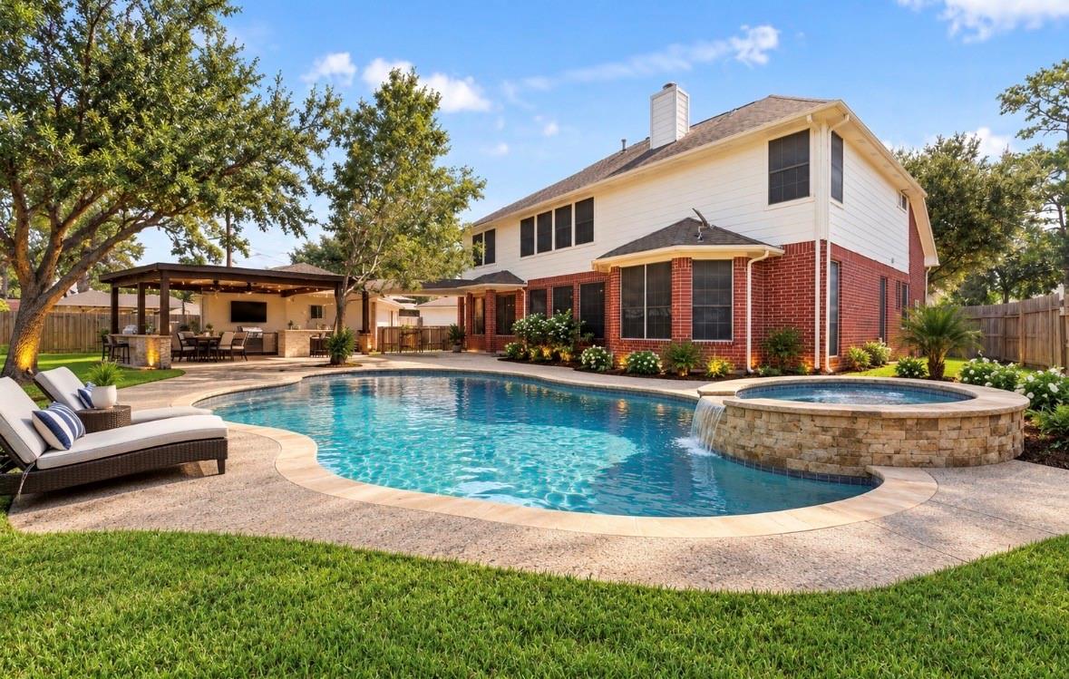 20423 Forest Drive