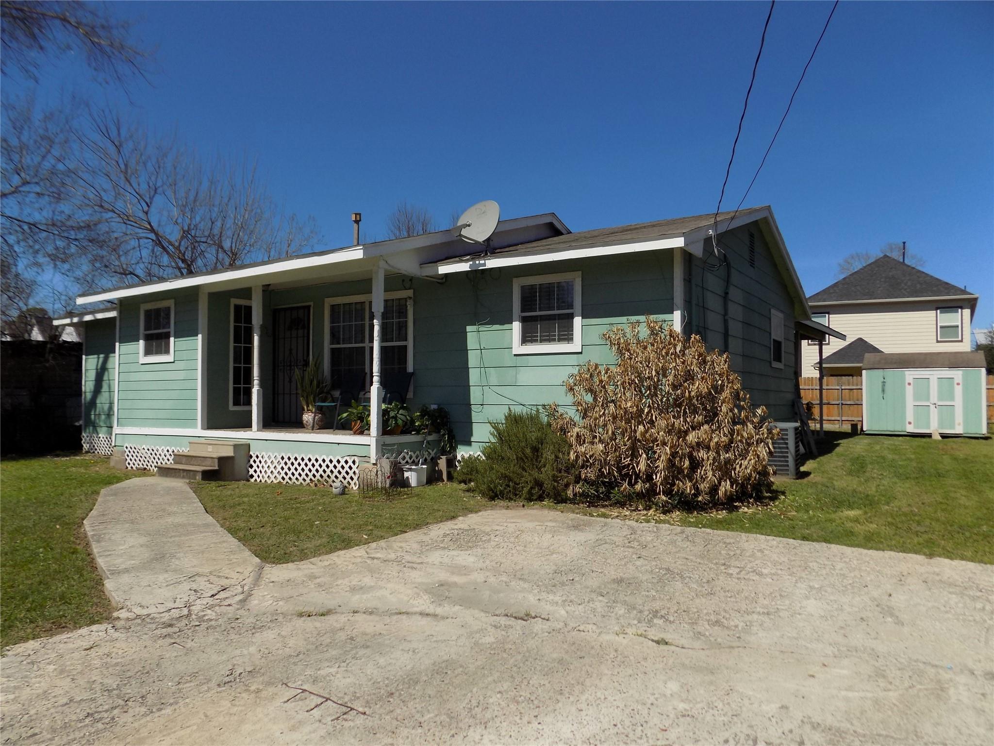 5016 Creekmont Drive