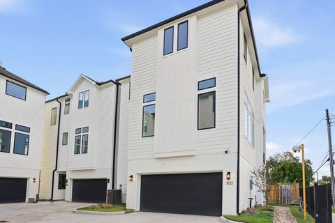 Photo of 3830 Wilmer Street, Houston, TX 77003 (MLS # 51907744)