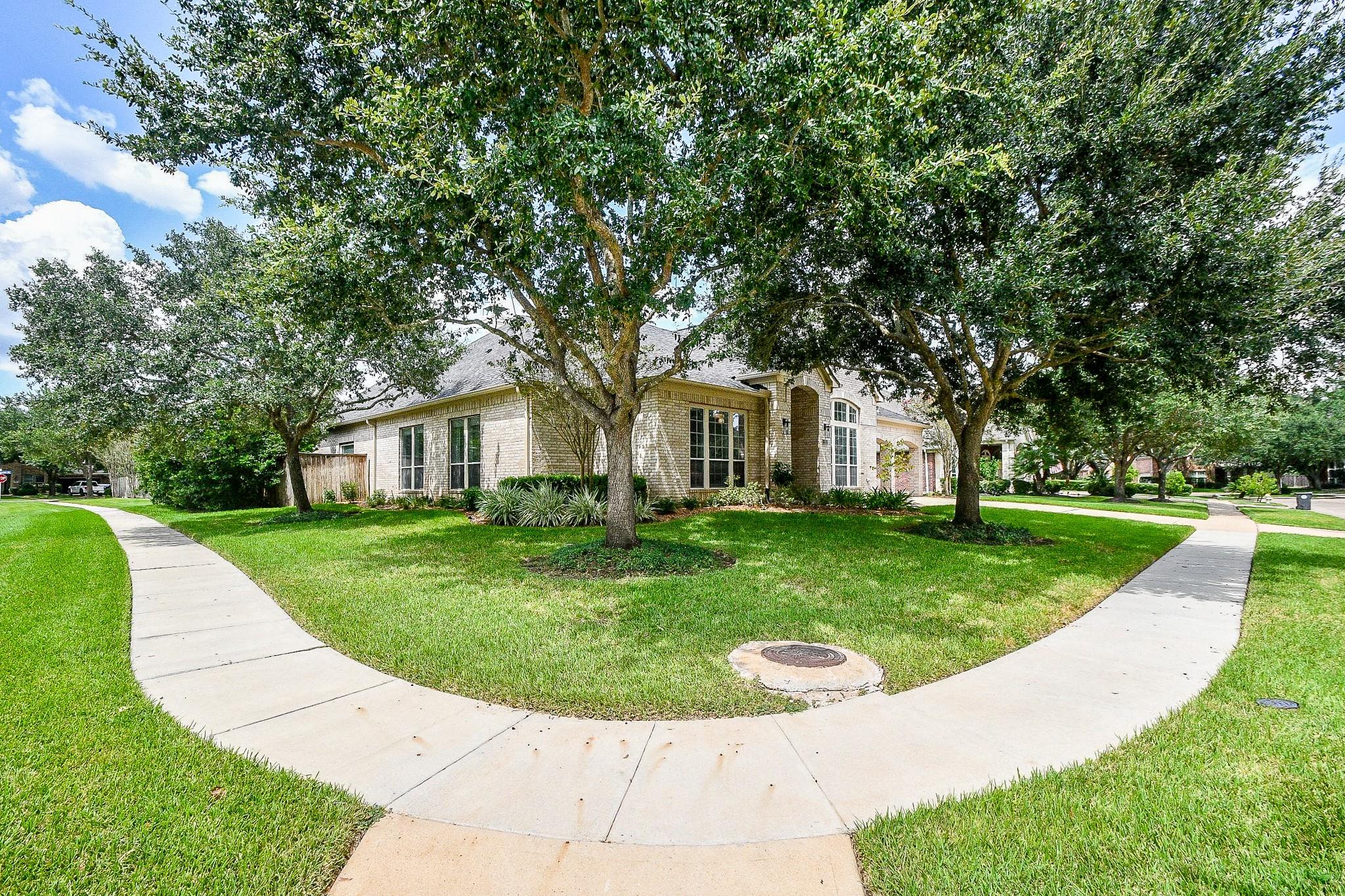 2303 Legend Woods Court