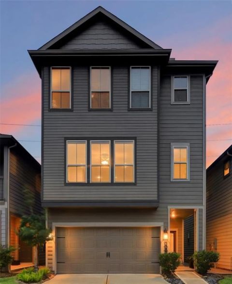 Photo of 3107 Briarwood Point Place, Houston, TX 77063 (MLS # 94176645)