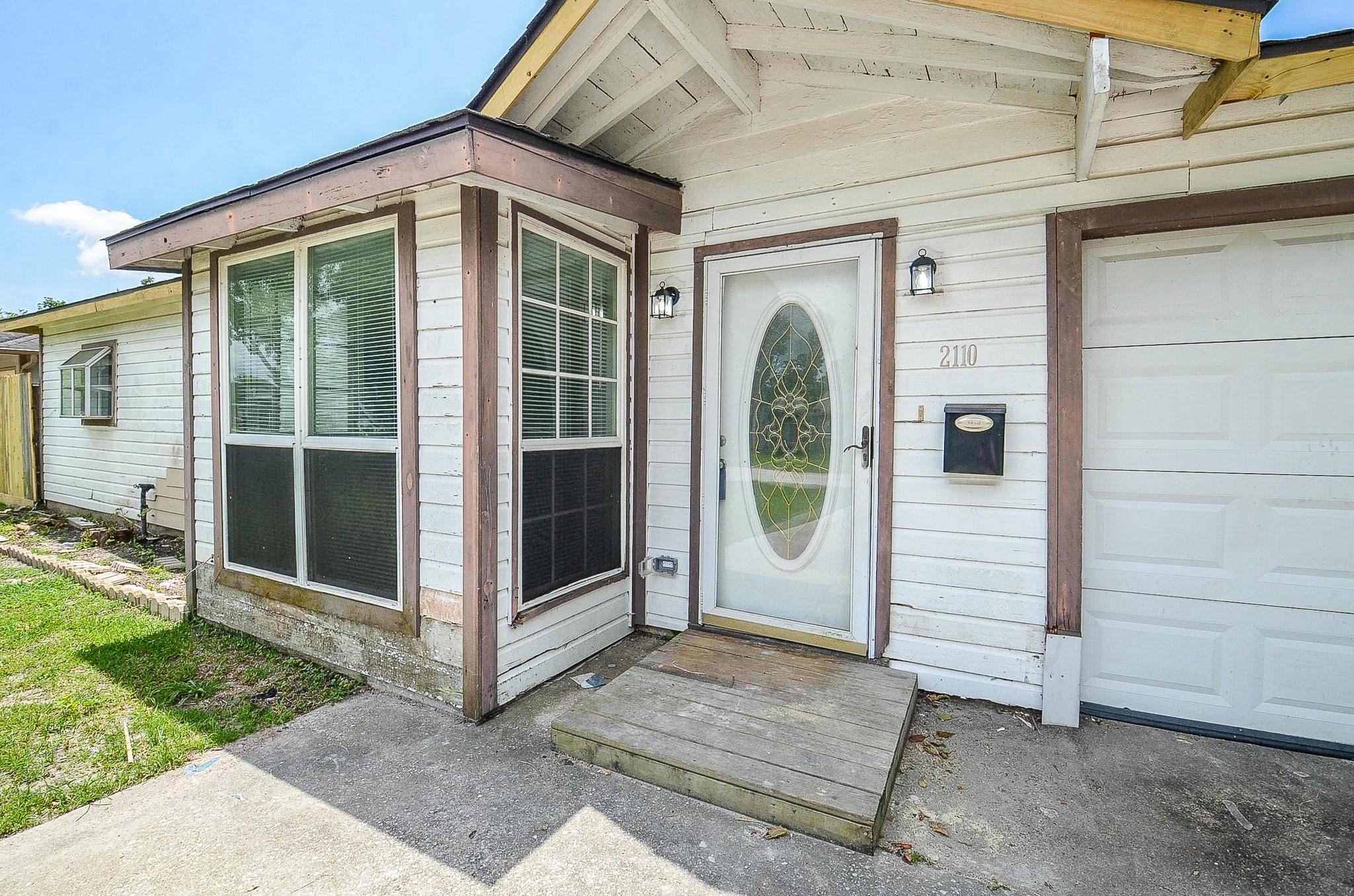 2110 Pickerton Drive