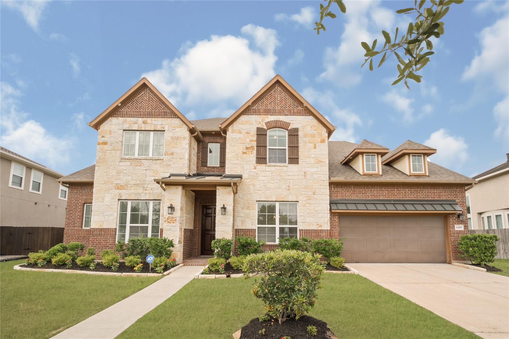 4418 Highland Field Ln