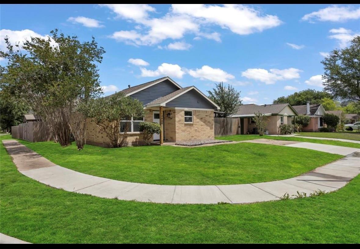 4640 Orange Circle S