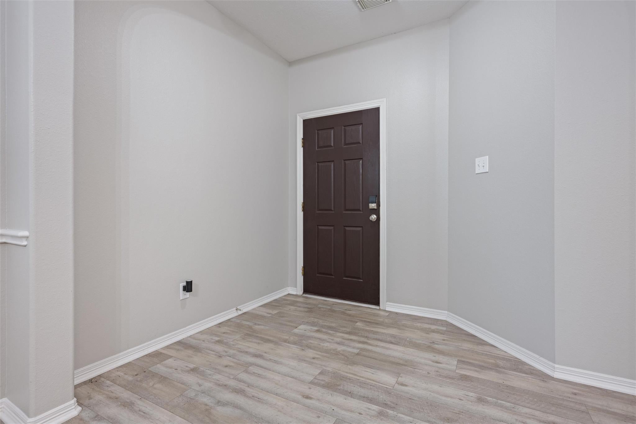 2815 Bay Springs View