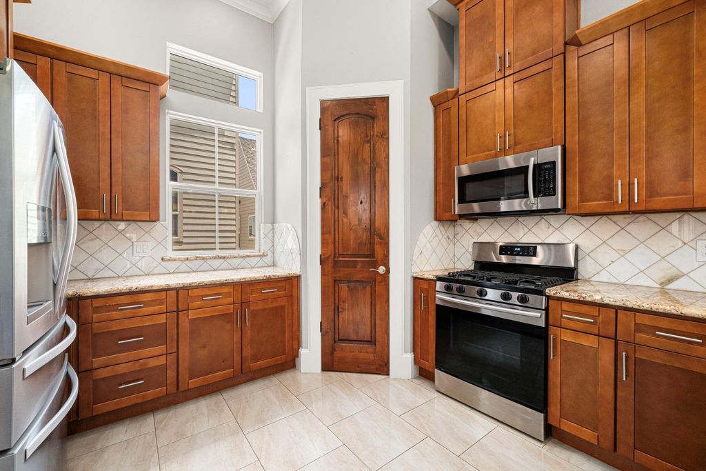 Photo of 2022 Sabine Street, Houston, TX 77007 (MLS # 18751253)