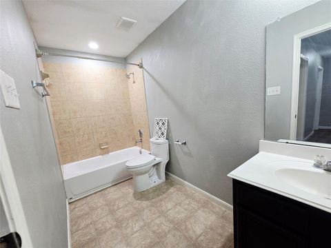 Tiny photo for 1011 Larks Trace Lane, Houston, TX 77090 (MLS # 37264578)