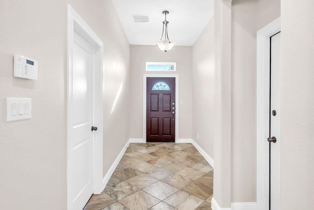 Photo of 19043 Minero Lane, Montgomery, TX 77356 (MLS # 13204163)