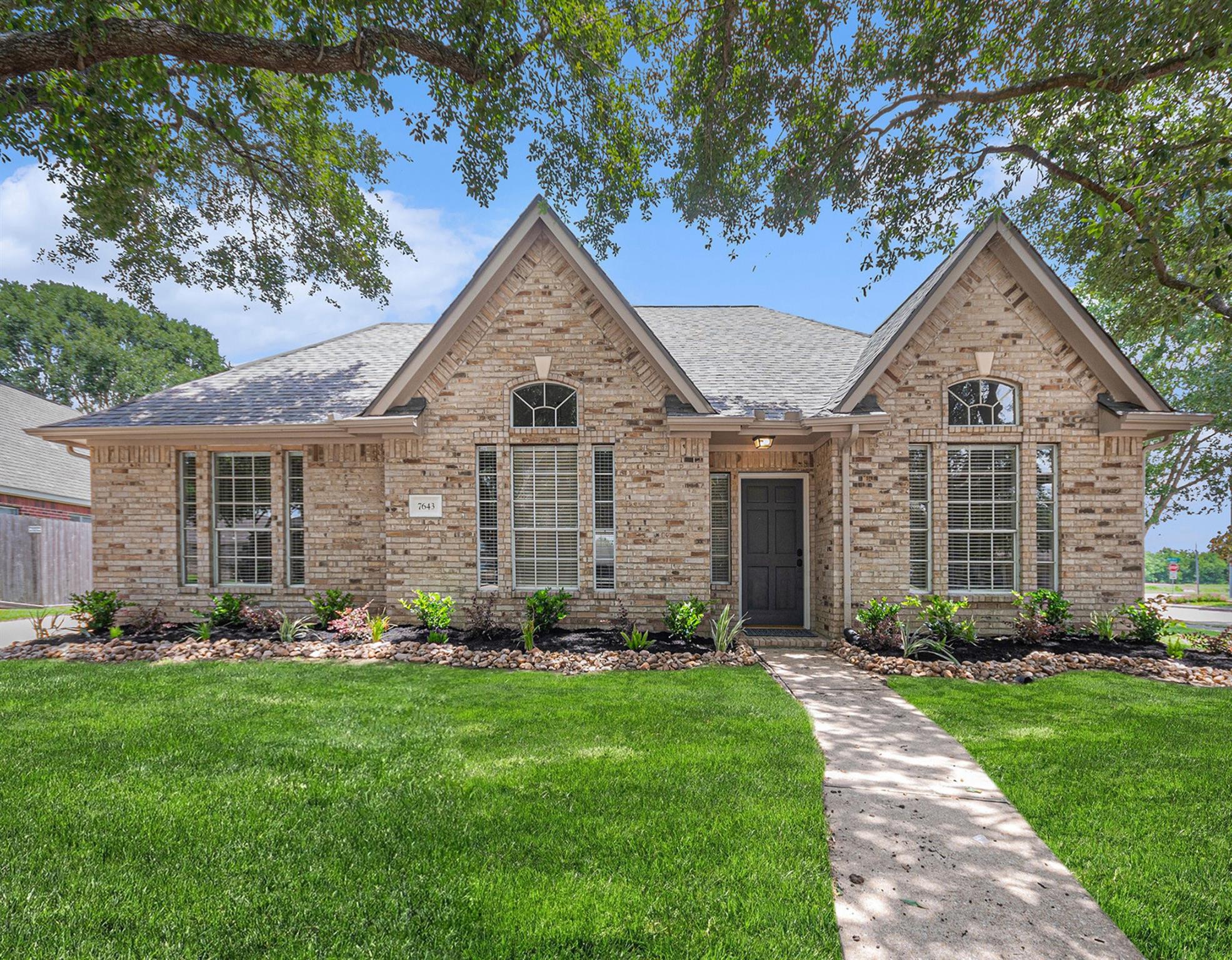 7643 Rainbow Bend Drive