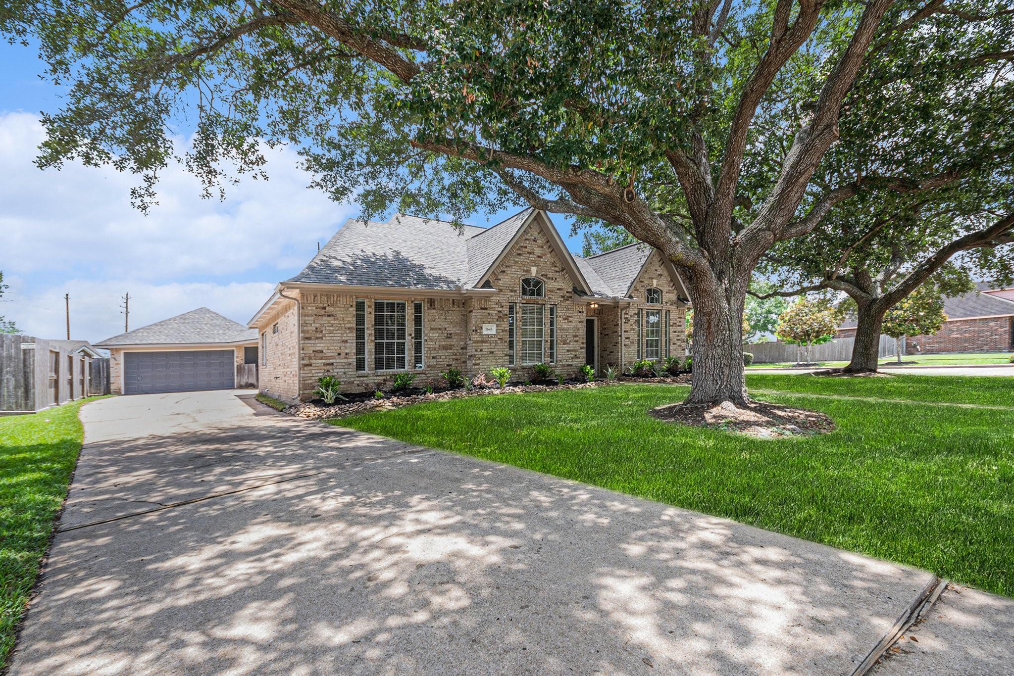 7643 Rainbow Bend Drive