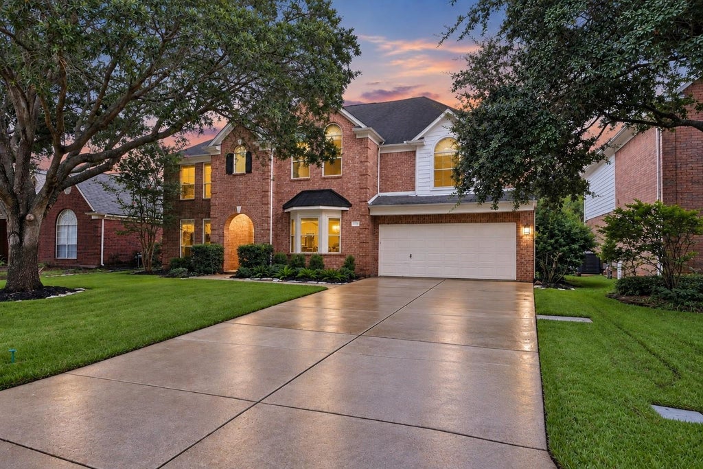 Photo of 2315 Centerbrook Lane, Katy, TX 77450 (MLS # 73730392)