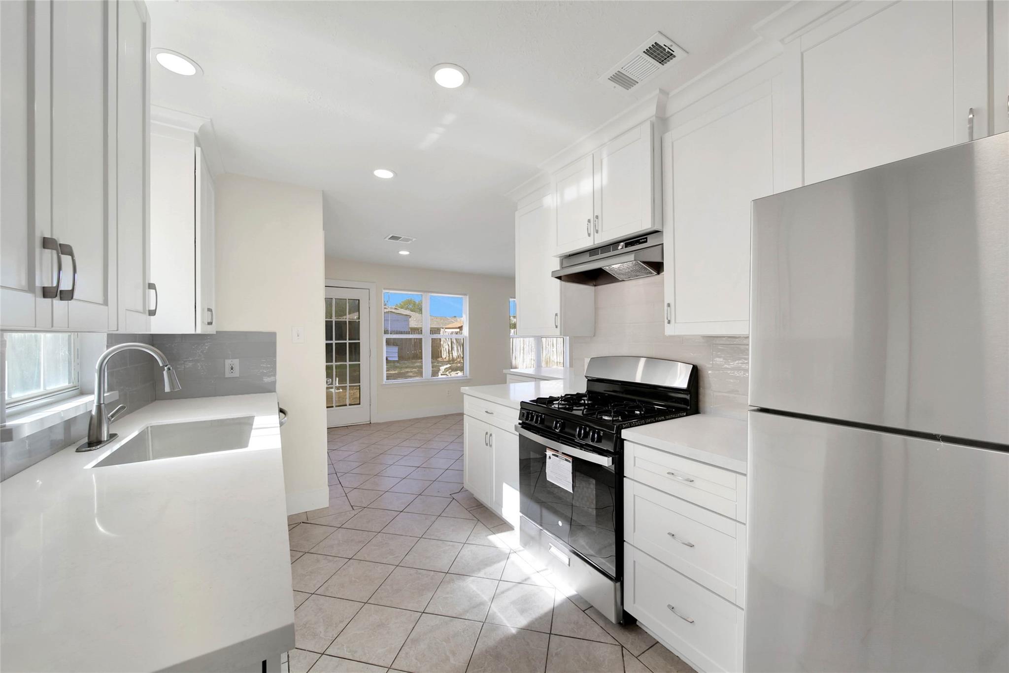 5303 Bay Pines Drive