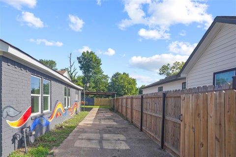 Tiny photo for 4314 Gregory Street, Houston, TX 77026 (MLS # 5655619)