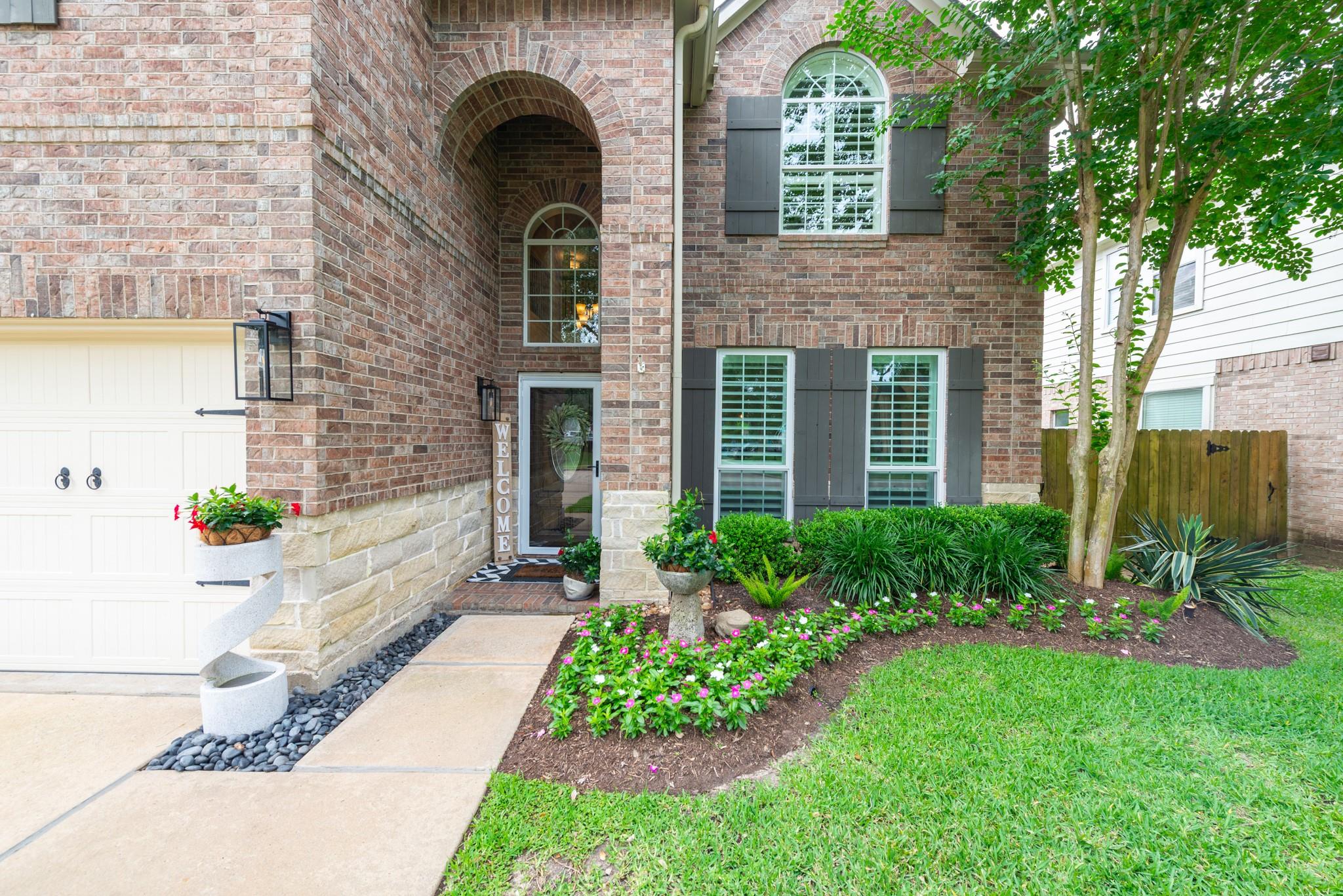 24811 Red Bluff Trail