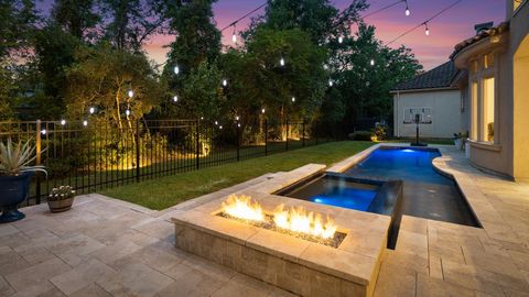 22 Johnathan Landing Court The Woodlands TX 77389