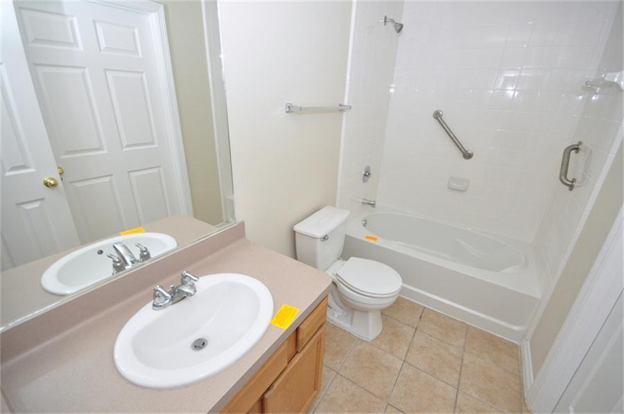 21139 Grandin Wood Court