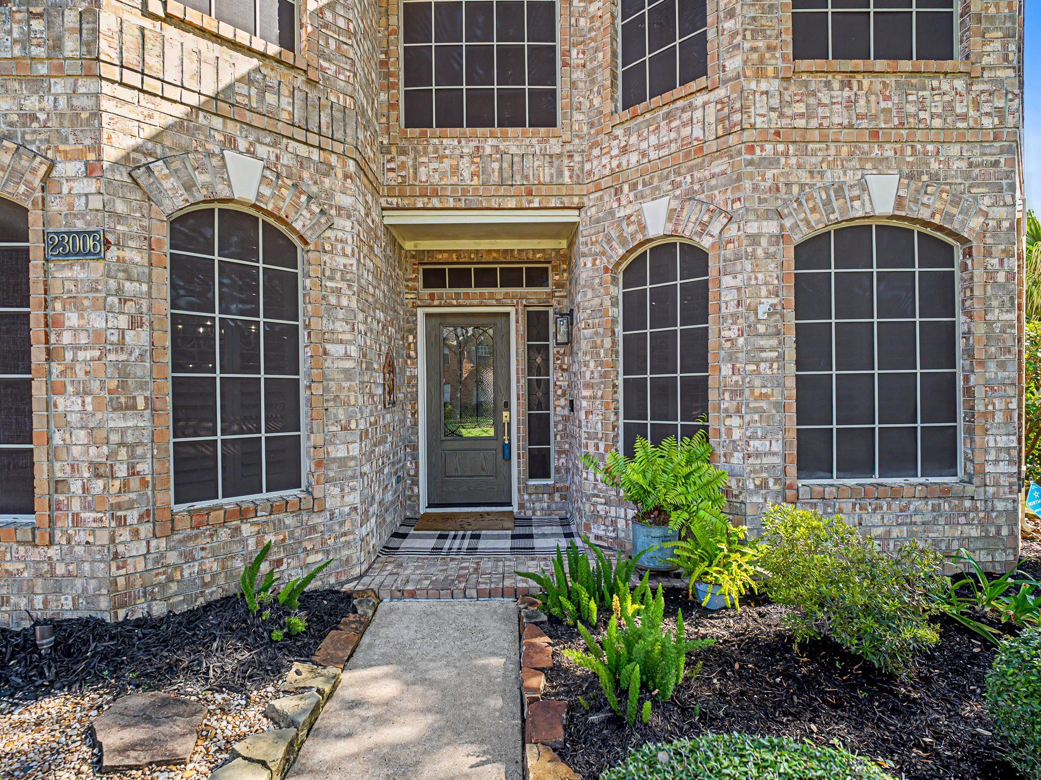23006 Heathercroft Drive