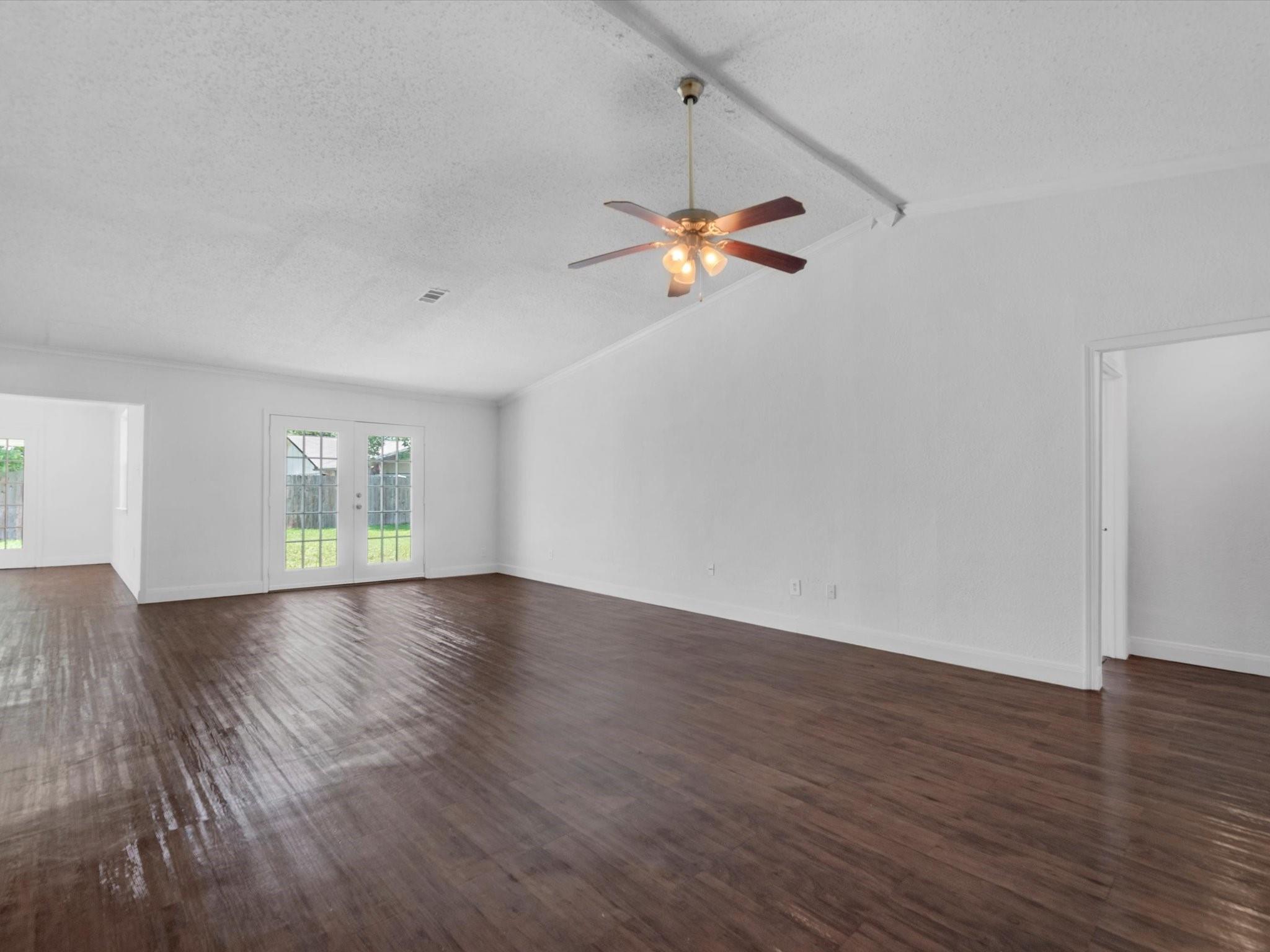 2006 Crestmont Circle