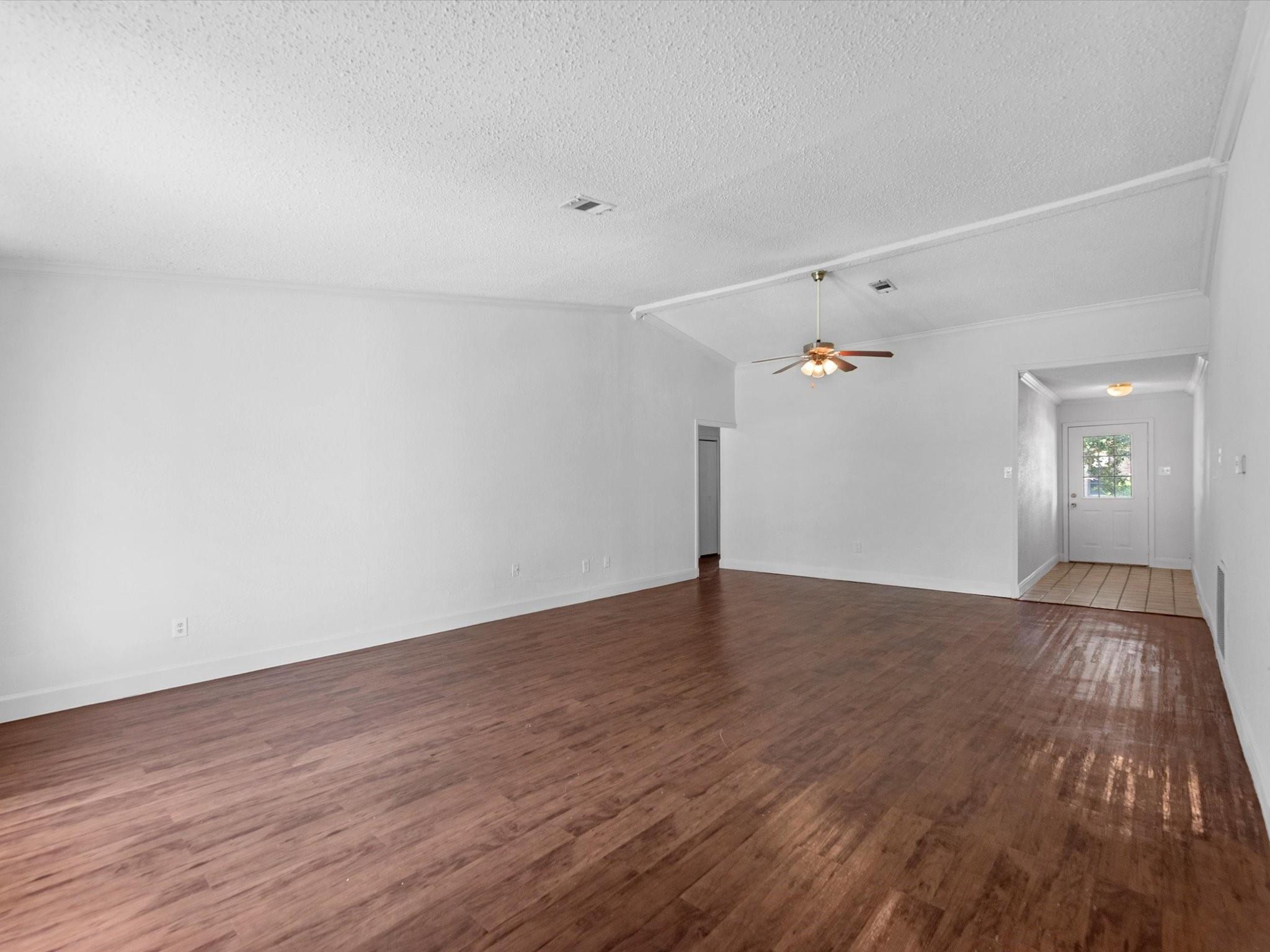 2006 Crestmont Circle