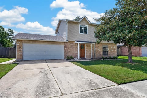 Photo of 6013 Leafwood Circle, League City, TX 77573 (MLS # 10473456)