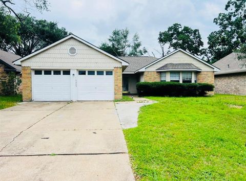 Photo of 15235 Yorkpoint Dr Drive, Houston, TX 77084 (MLS # 46786338)