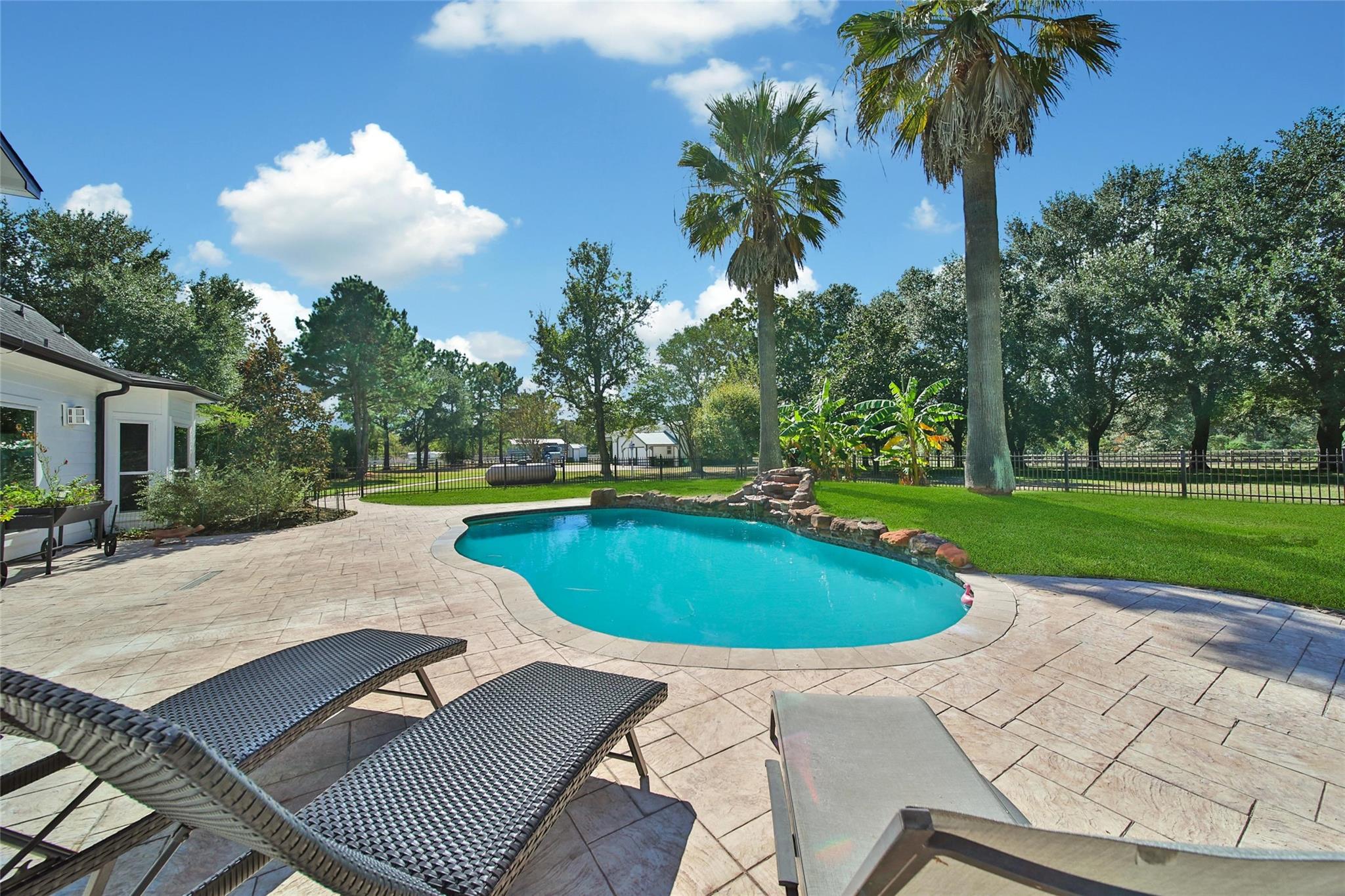 Magnolia, Texas, 77355, United States, 5 Bedrooms Bedrooms, ,3 BathroomsBathrooms,Residential,Active,2034266