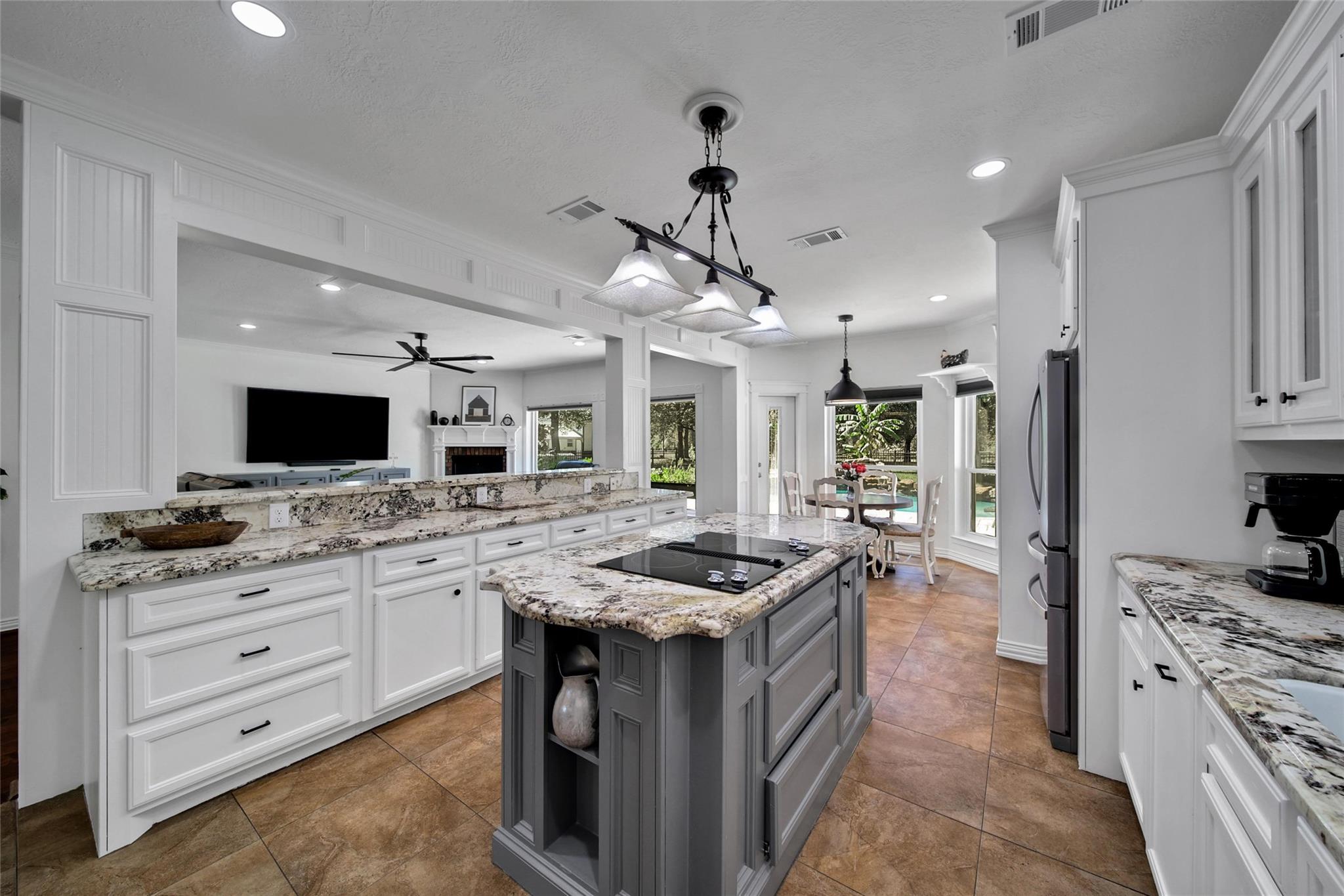 Magnolia, Texas, 77355, United States, 5 Bedrooms Bedrooms, ,3 BathroomsBathrooms,Residential,Active,2034266