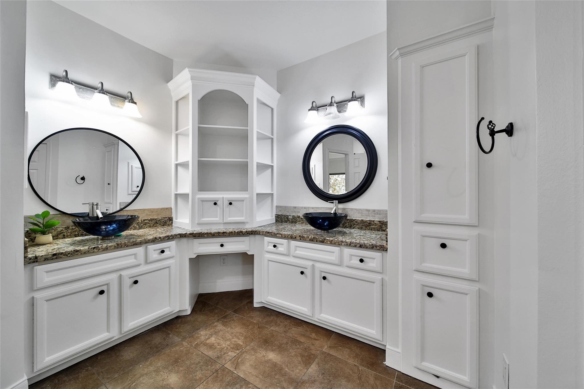 Magnolia, Texas, 77355, United States, 5 Bedrooms Bedrooms, ,3 BathroomsBathrooms,Residential,Active,2034266