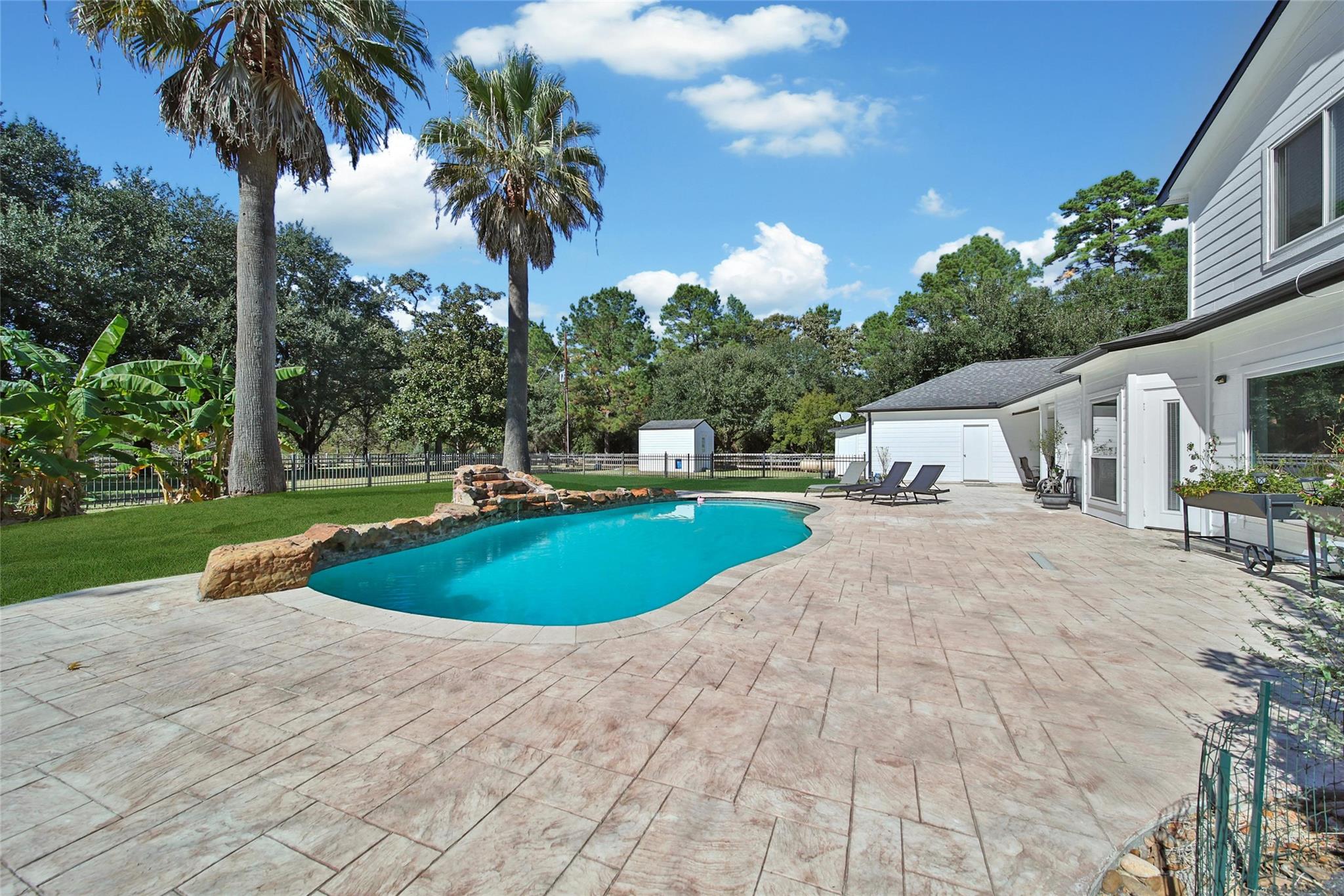 Magnolia, Texas, 77355, United States, 5 Bedrooms Bedrooms, ,3 BathroomsBathrooms,Residential,Active,2034266