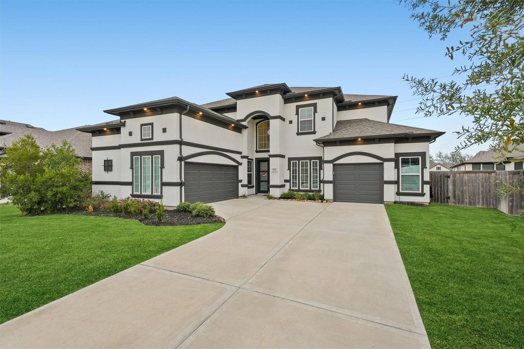 Photo of 30330 Parkside Passage Drive, Fulshear, TX 77441 (MLS # 32417202)