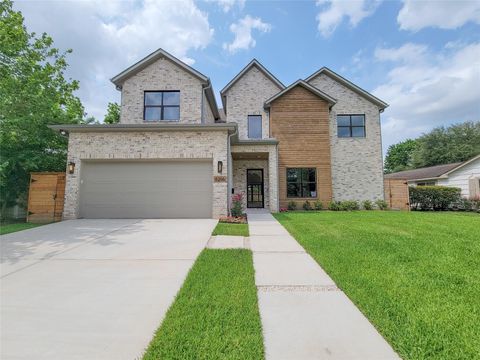 Photo of 1922 Norcrest Dr Drive, Houston, TX 77055 (MLS # 96129299)