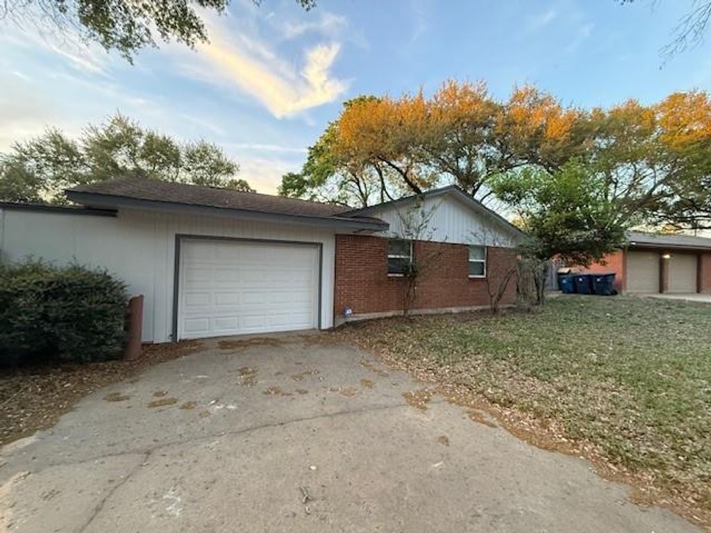 Photo of 584 Elm Street, Prairie View, TX 77484 (MLS # 79443784)