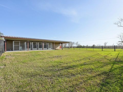Tiny photo for 10007 County Road 168, Alvin, TX 77511 (MLS # 20076174)