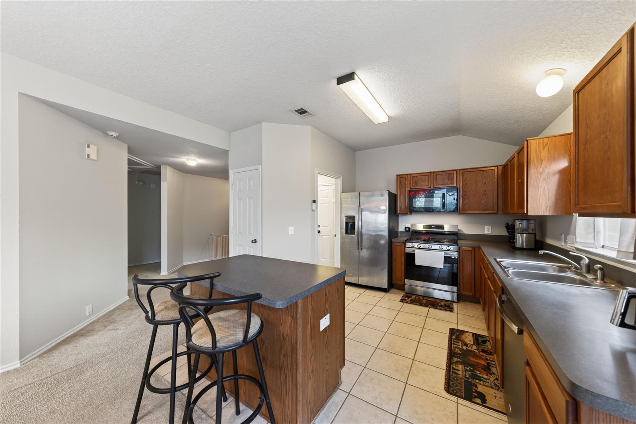 5931 Baldwin Elm Street