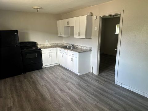 Photo of 5409 Suez Street #4, Houston, TX 77020 (MLS # 45160536)