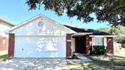 Photo of 9202 Aberdeen Lake Drive, Houston, TX 77095 (MLS # 12214042)