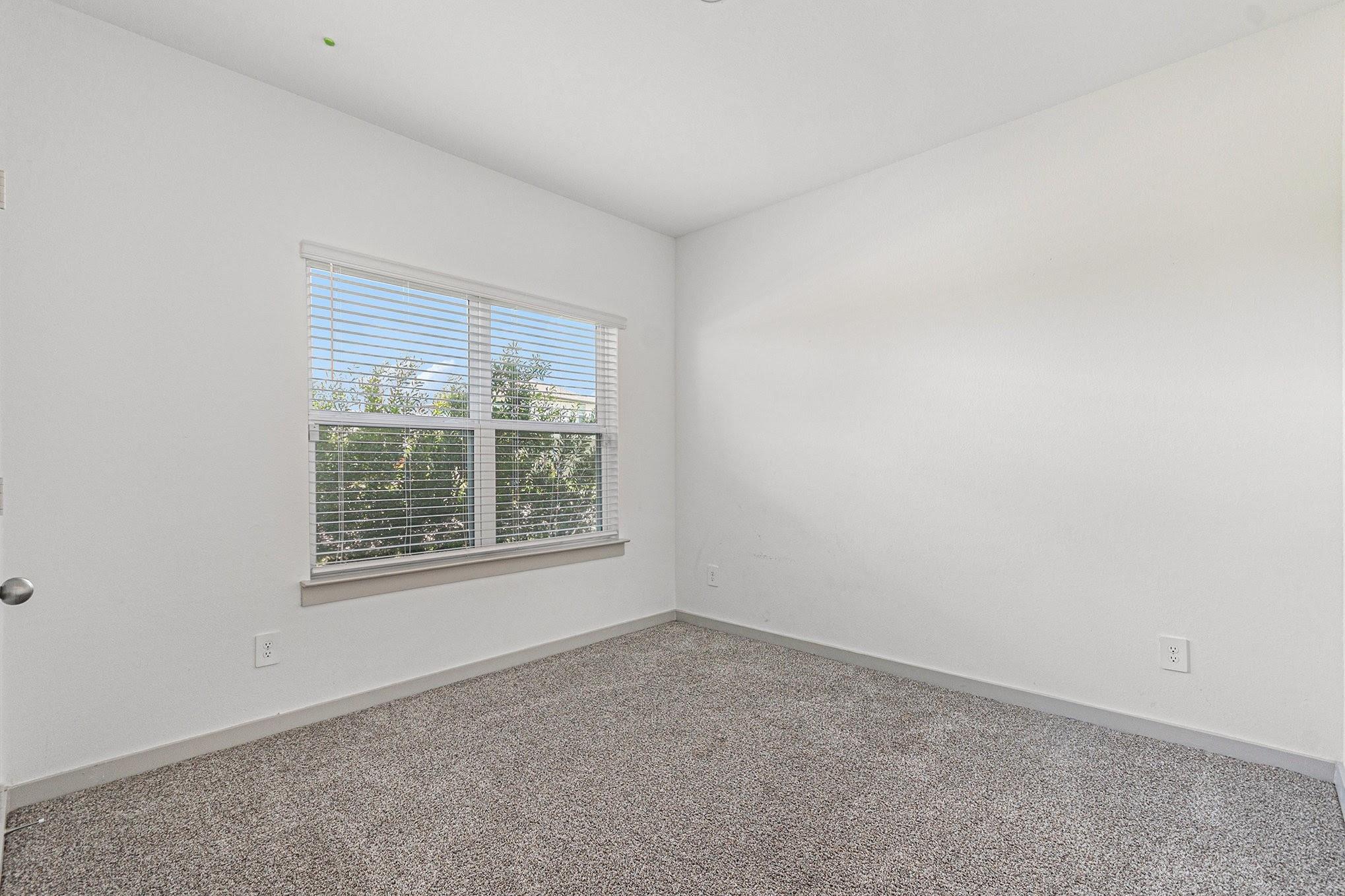 31 Desert Spring Lane