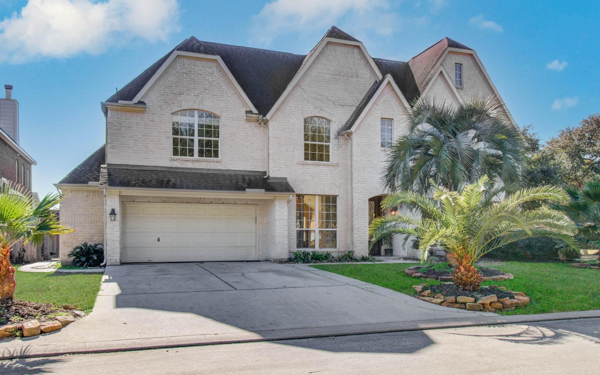 6423 Oakmont Creek Drive