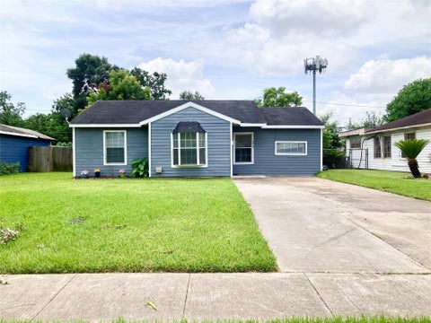 Photo of 3914 Alberta Street, Houston, TX 77021 (MLS # 95651802)