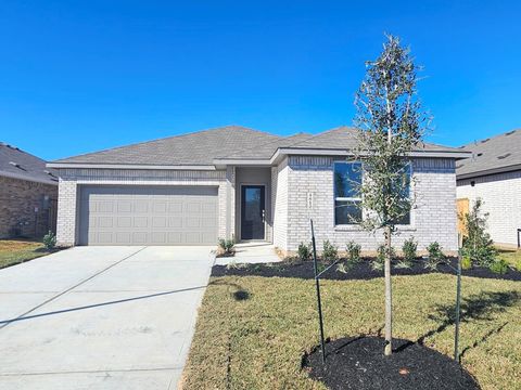 Photo of 9227 Alaska Shores Drive, Baytown, TX 77521 (MLS # 98315711)