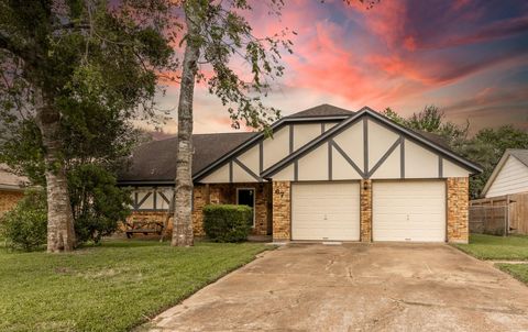 67 Sweetgum Court Lake Jackson TX 77566