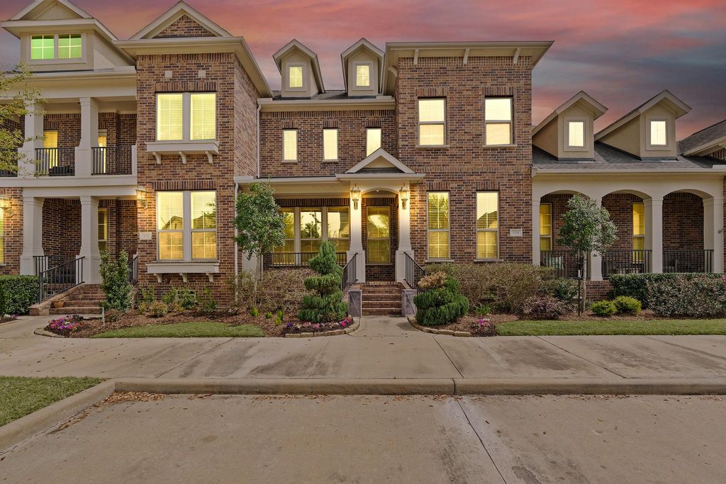 Photo of 534 Imperial Boulevard, Sugar Land, TX 77498 (MLS # 61676742)