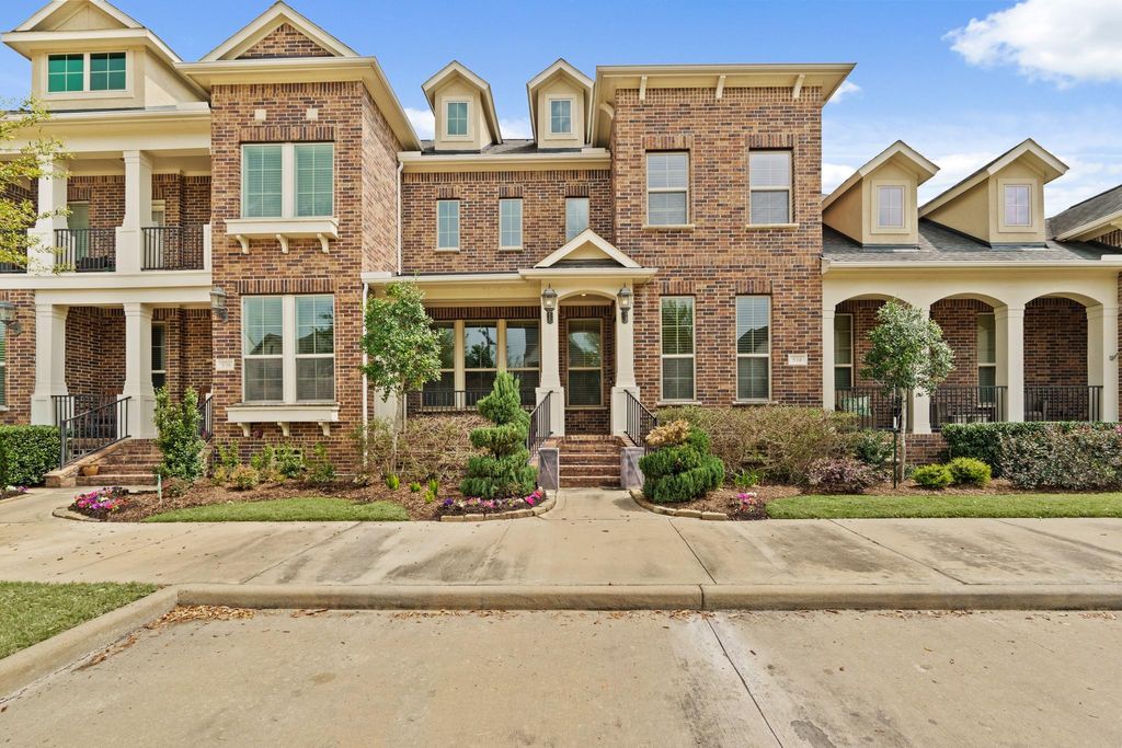 Photo of 534 Imperial Boulevard, Sugar Land, TX 77498 (MLS # 61676742)