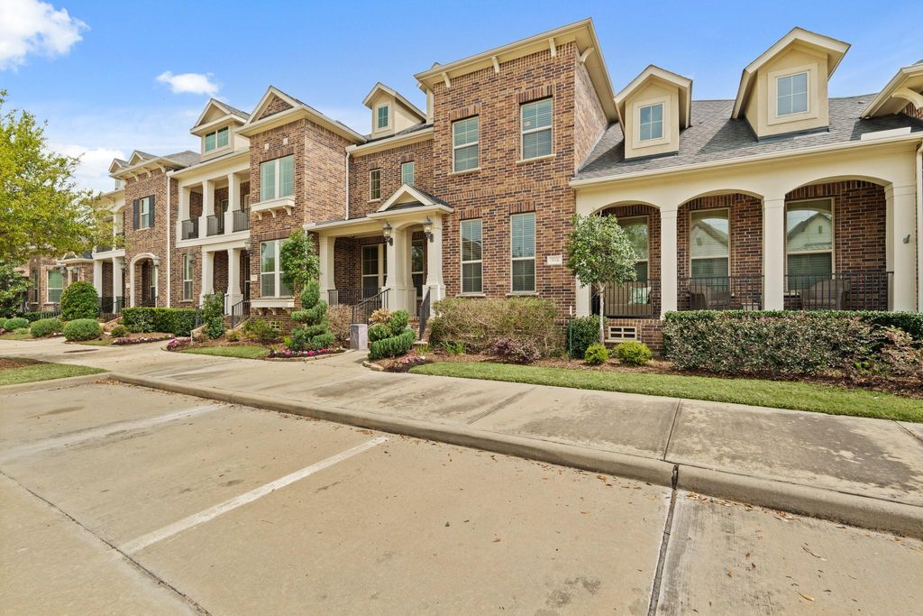 Photo of 534 Imperial Boulevard, Sugar Land, TX 77498 (MLS # 61676742)